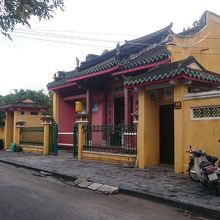 中国寺院を始めとする建屋が並ぶチャンフー通り