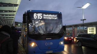 空港⇔ハカニエミを利用