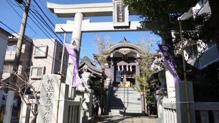 源頼朝にルーツを持つ神社