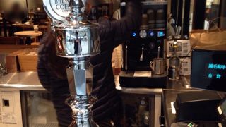 ちょっと高級なサンドイッチとコーヒー