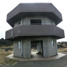 山頂付近の展望台です。