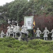 三国城内にある呉の戦士の像