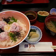 一番人気はかにトロ丼