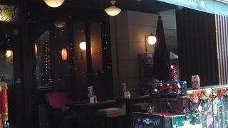 芋洗坂にあるカフェ