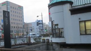 椿から桜の時期に