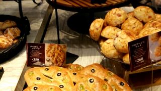 東京駅構内のパン屋さん