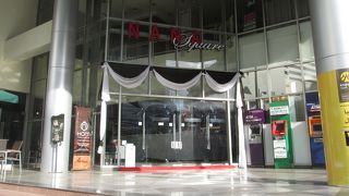 服喪中のナーナー スクエア