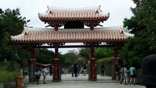 守礼門！ ザ・沖縄って感じですよね？