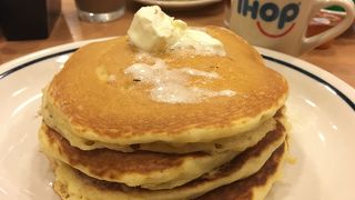 ハワイの朝ごはんはここから