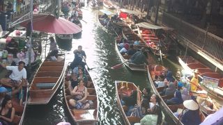 水上マーケット一度は行って見ても