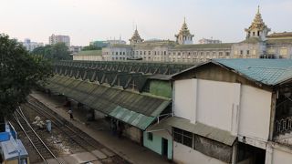 ヤンゴン中央駅から