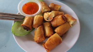 屋外フードコート