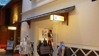 女性向けのトートバックが豊富。