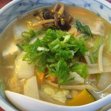 きしめんのようなだんご汁。