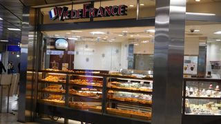 地下１階フロアのベーカリー