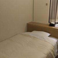 一般的なビジネスホテルのシングルルーム