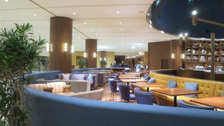 カフェとイタリアン