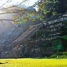 赤の女王の神殿