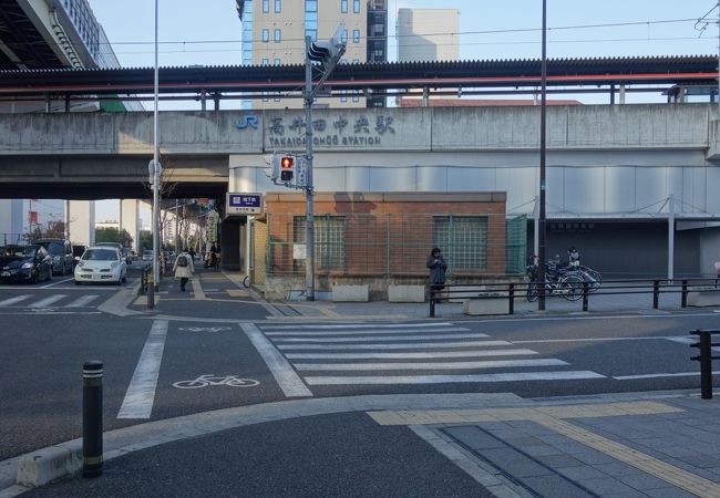 駅 高井田 中央