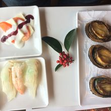 メニューと違ったアワビセット