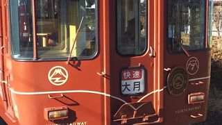 レトロな車内もよし