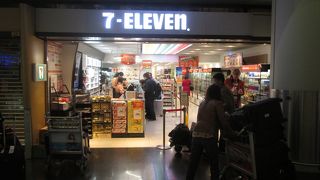 セブンイレブン (香港国際空港店)