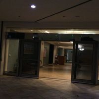 ロビー入り口