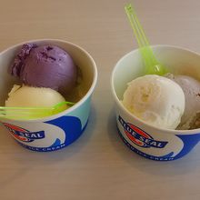 「シークァーサー＆ウベ」と「ココナッツ＆田芋チーズケーキ」