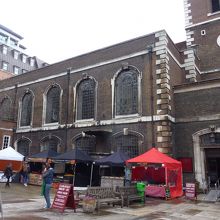 静かな教会でした