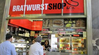 ホットドッグのお店ですが、コーヒーも美味しい