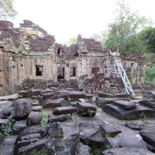 崩壊している場所もありました