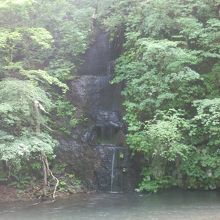 「千筋の滝」です。