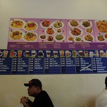 飲み物メニューもいろいろ。ただし、アルコール飲料は無し。