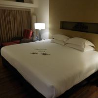 到着時。ベッドにWelcome Homeの文字