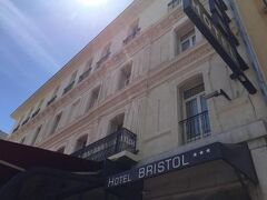 ホテル ブリストル 写真