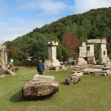 ダム石彫刻広場