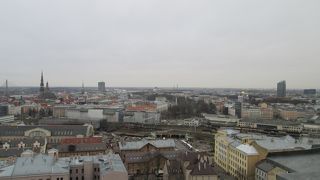 新市街も観光を