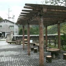 管理所前の公園