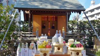 正月はお参りの人が絶えません