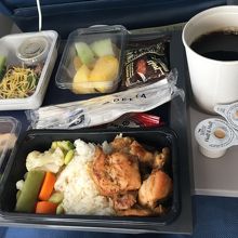 帰路のメイン、チキンカリー