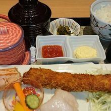 限定特大海老フライ御膳　びっくりする大きさです