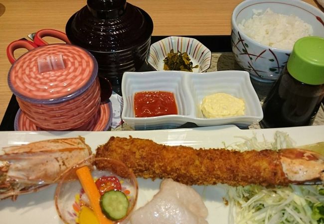 限定20食の特大エビフライ美味しく頂きました。