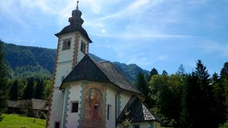 行ってもいい名所は聖霊教会