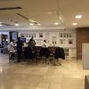 ラウンジ内のバーの営業は午前11時から午後９時です