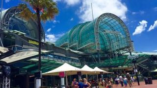 夜９時まで開いている、おしゃれなショッピングモールです！