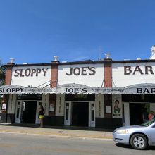 ヘミングウェイ　ゆかりのバー