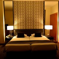 広々としていて美しい客室。