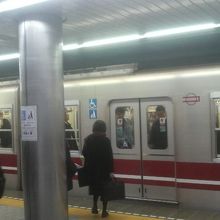 平日の13時過ぎでも結構混んでました