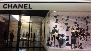 高級なお洒落感の漂うショッピングセンター