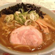 もちもち麺カレーラーメン